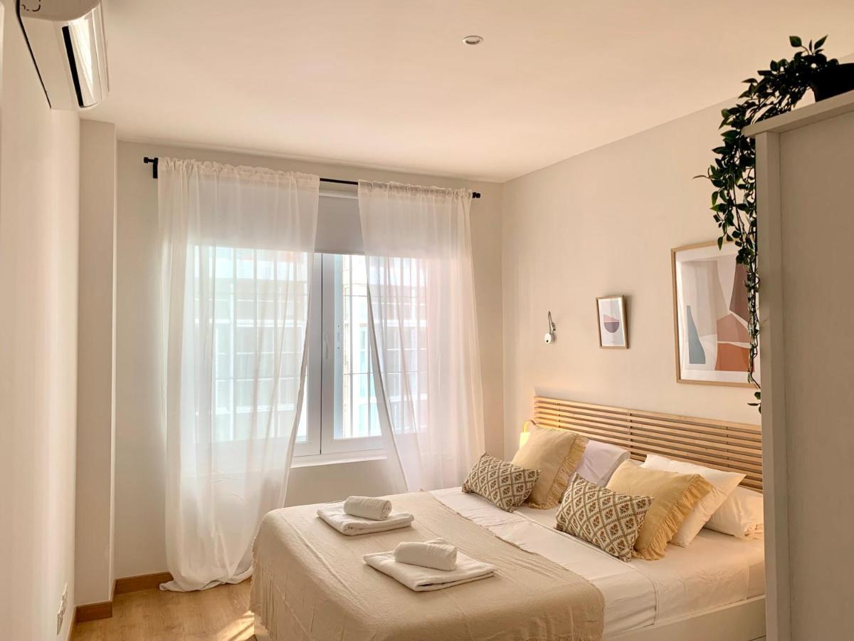 Homely Malaga Plaza Del Teatro Εξωτερικό φωτογραφία